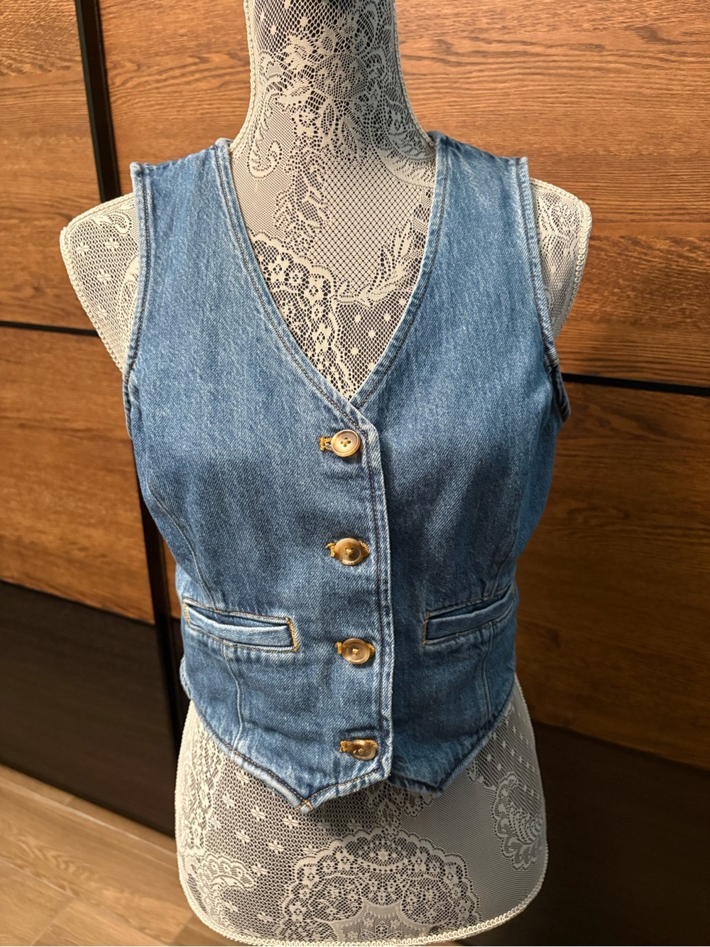 Levi’s Denim Button-Front Women's Vest - Blue